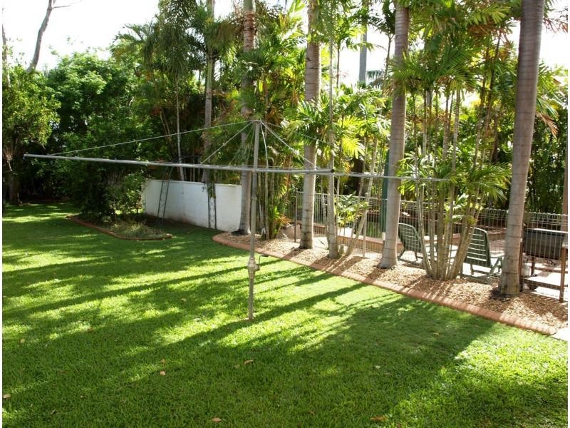 55 Renecol Avenue, Rasmussen QLD 4815