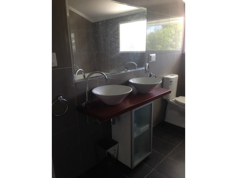 28 Edwards Street, West End QLD 4810