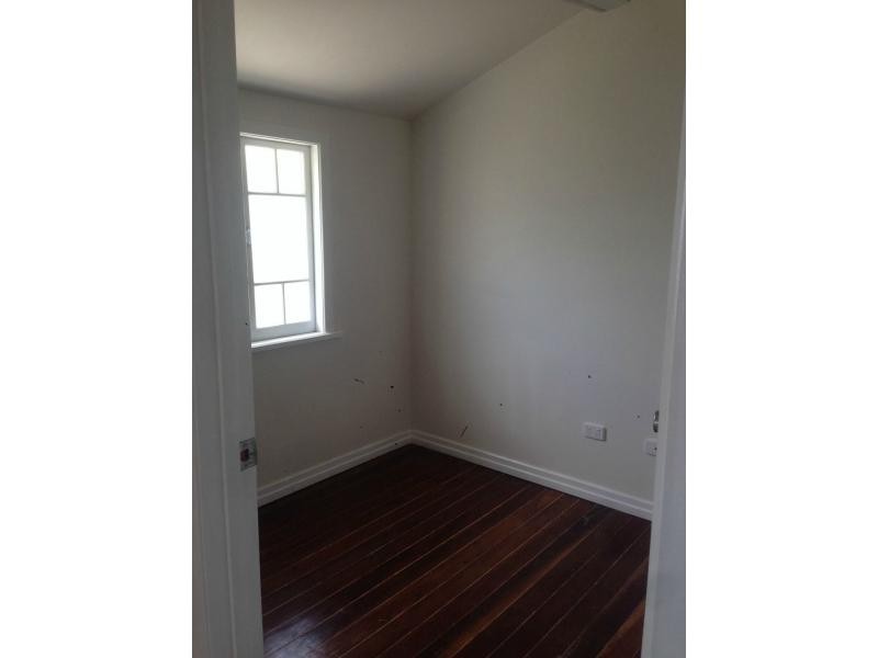 28 Edwards Street, West End QLD 4810