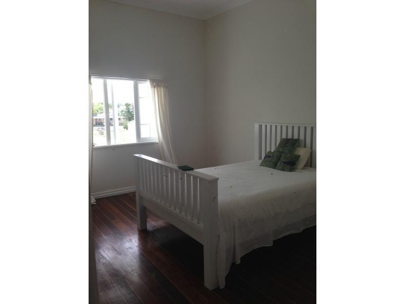 28 Edwards Street, West End QLD 4810