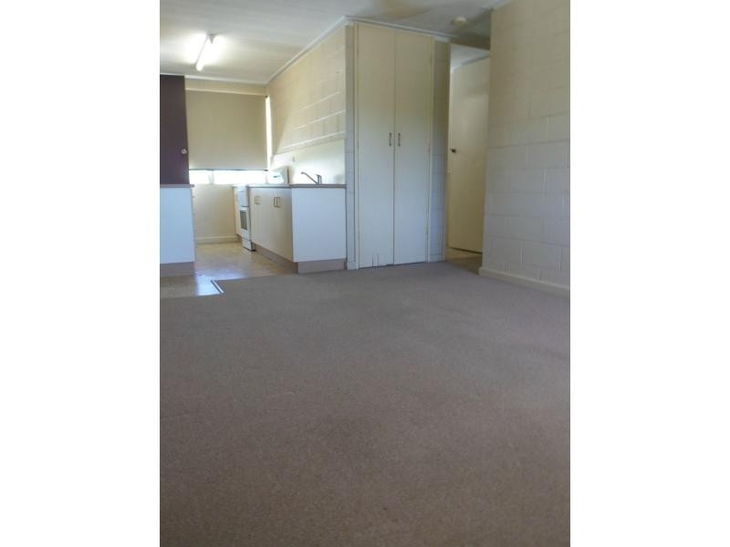 7/9 Warburton Street, North Ward QLD 4810