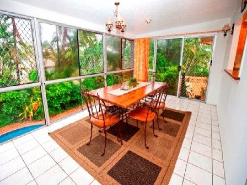 10 Seaward Crescent, Pallarenda QLD 4810