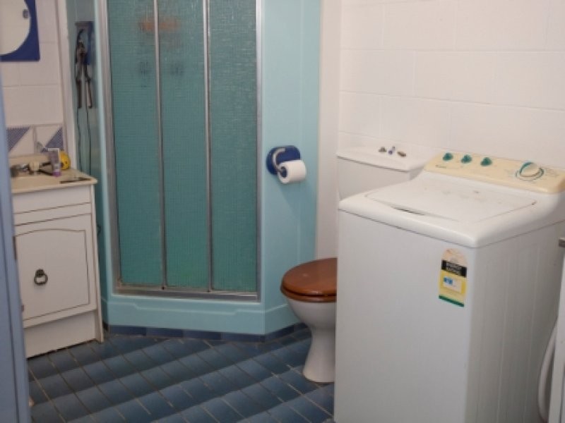 10 Seaward Crescent, Pallarenda QLD 4810