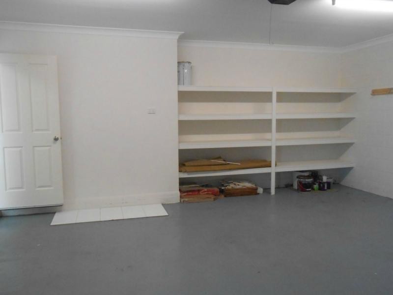 33 Kroymans Drive, Mount Louisa QLD 4814