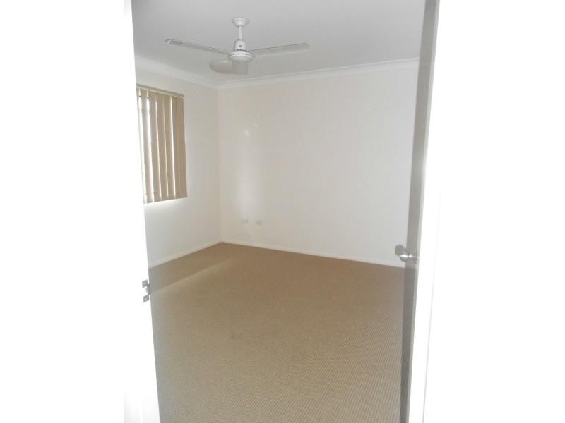 33 Kroymans Drive, Mount Louisa QLD 4814