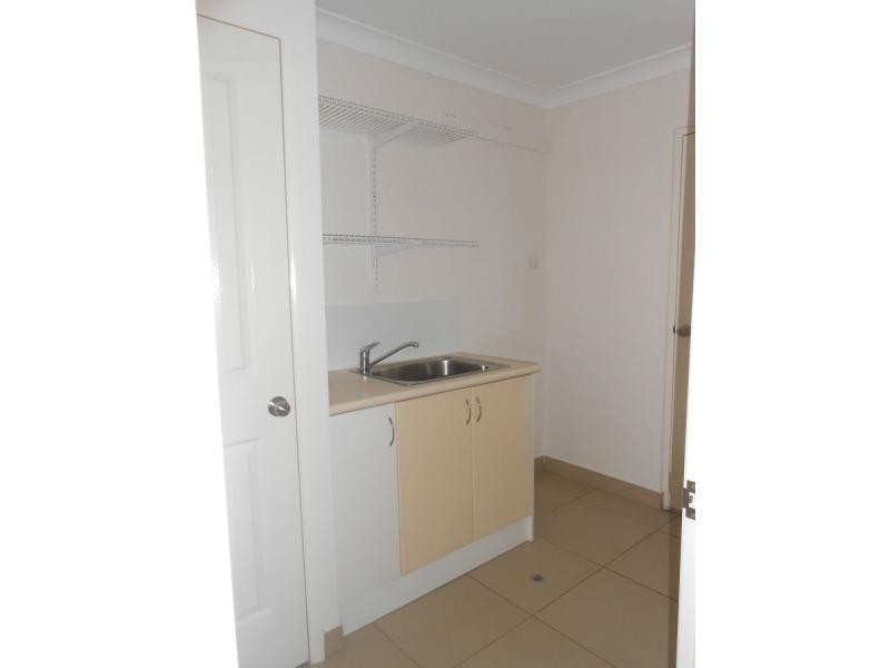 33 Kroymans Drive, Mount Louisa QLD 4814