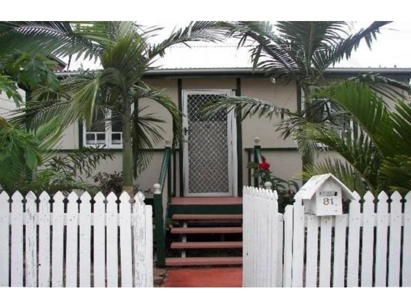 81 Perkins Street, South Townsville QLD 4810