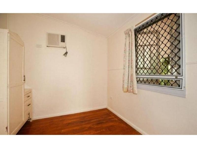 81 Perkins Street, South Townsville QLD 4810