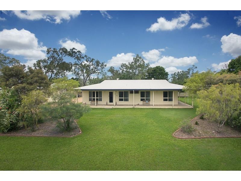 302 Kelso Drive, Kelso QLD 4815