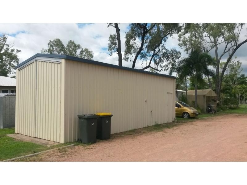 302 Kelso Drive, Kelso QLD 4815