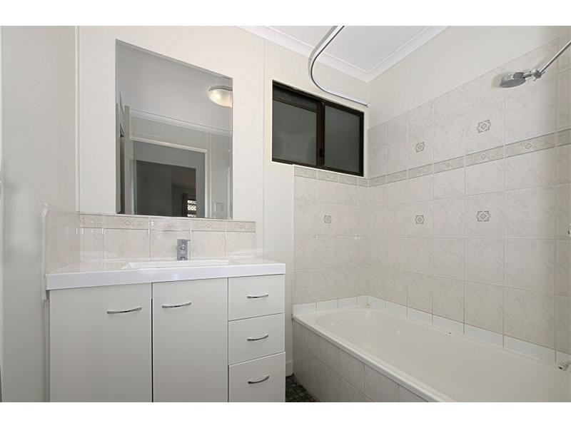 617 Ross River Road, Kirwan QLD 4817