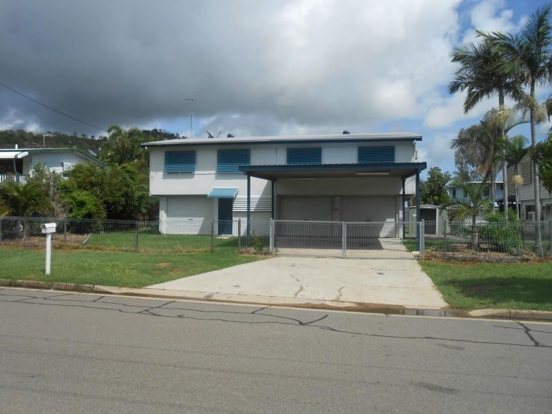 37 Coates Street, Mount Louisa QLD 4814