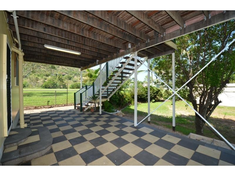 2/9 Musgrave Street, West End QLD 4810