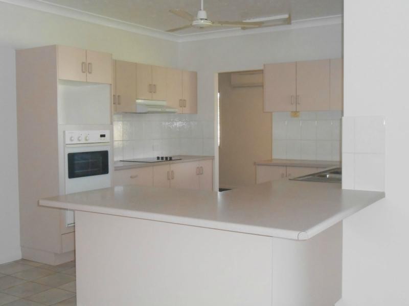 37 Sandstone Drive, Kirwan QLD 4817