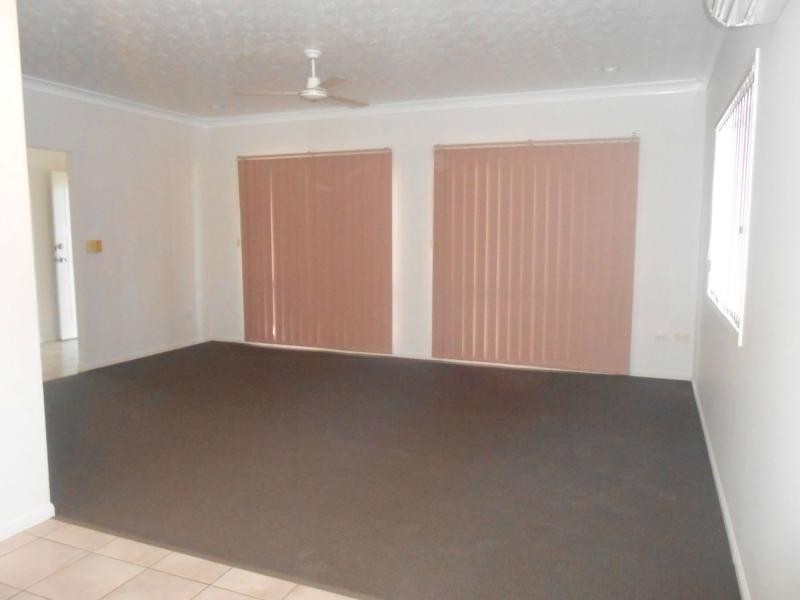 37 Sandstone Drive, Kirwan QLD 4817