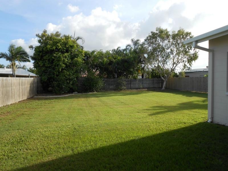 37 Sandstone Drive, Kirwan QLD 4817