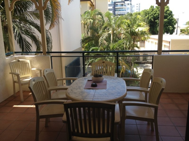 Unit 2/51 Palmer Street, South Townsville QLD 4810