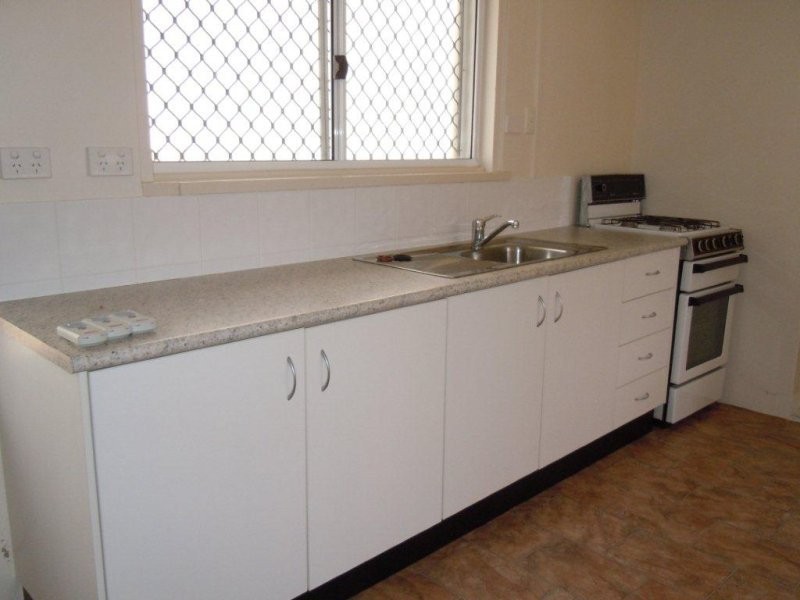 1 Armstrong Street, Hermit Park QLD 4812