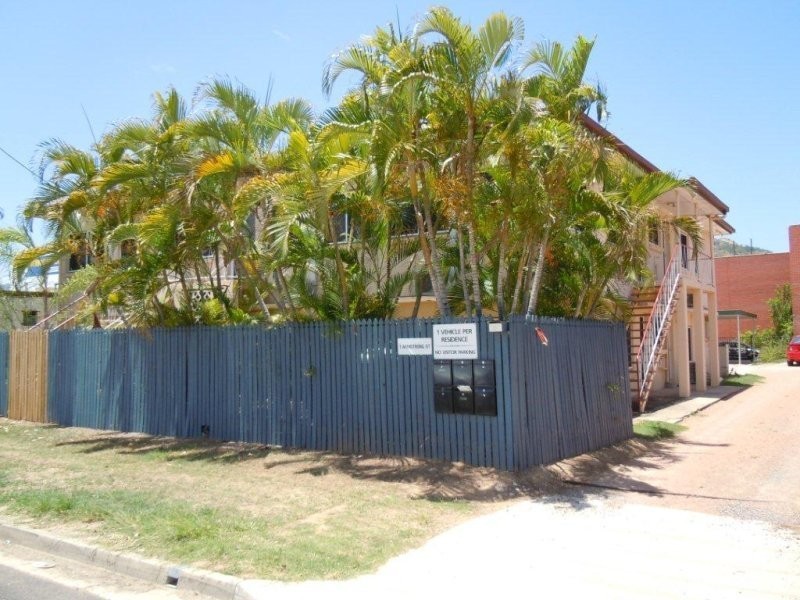 1 Armstrong Street, Hermit Park QLD 4812