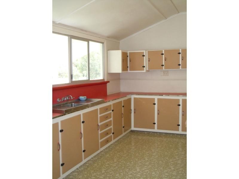 59 Philp Street, Hermit Park QLD 4812