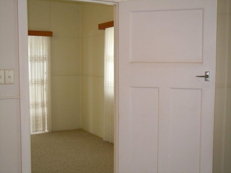 59 Philp Street, Hermit Park QLD 4812