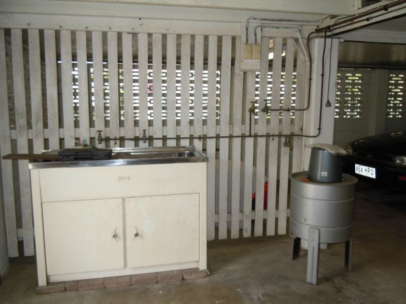 59 Philp Street, Hermit Park QLD 4812