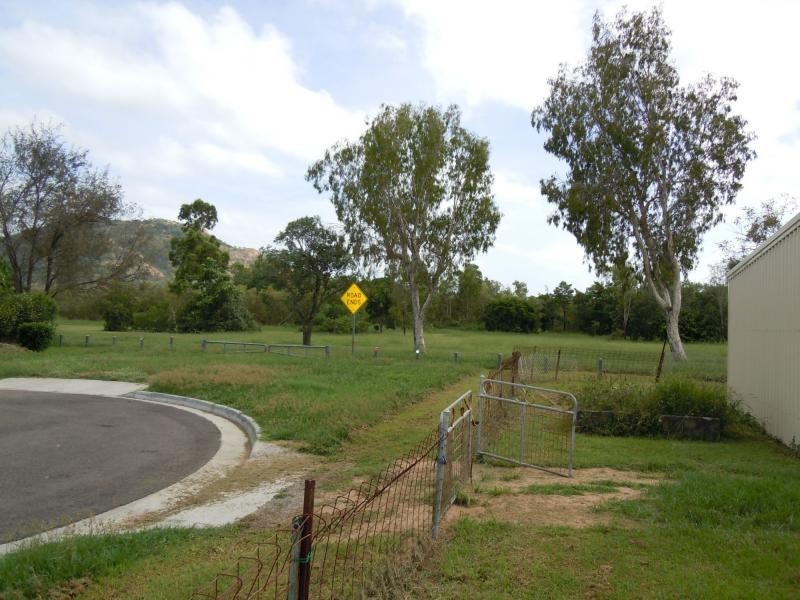 59 Philp Street, Hermit Park QLD 4812