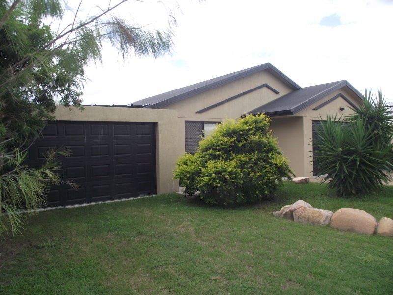 12 Bamboo Crescent, Mount Louisa QLD 4814