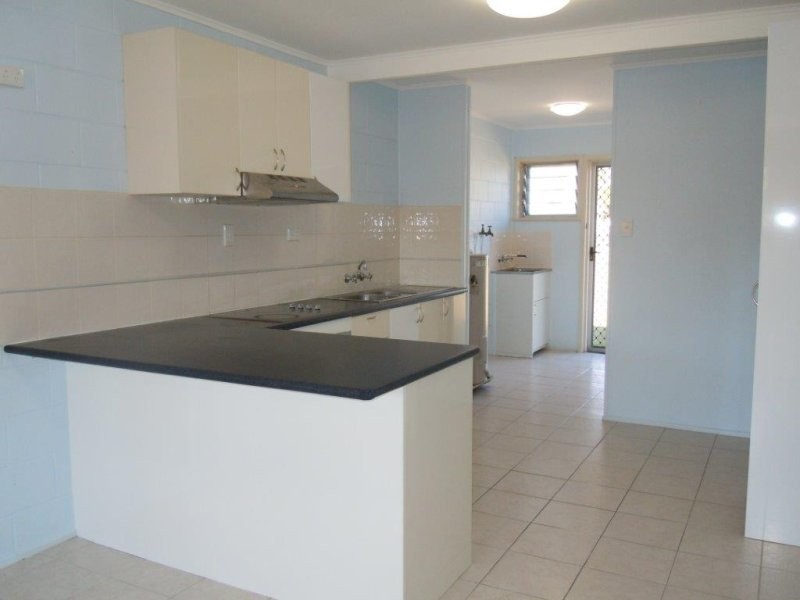 76 Wellington Street, Mundingburra QLD 4812