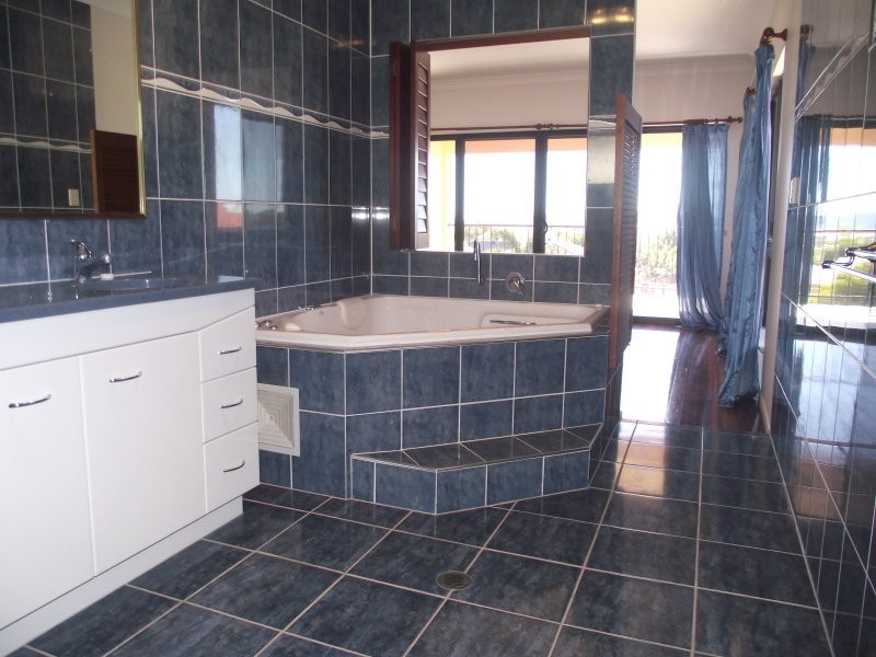 4 Monte Visto Court, Mount Louisa QLD 4814