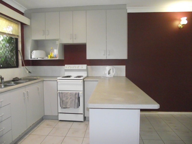 Unit 2/34 Peel Street, Garbutt QLD 4814