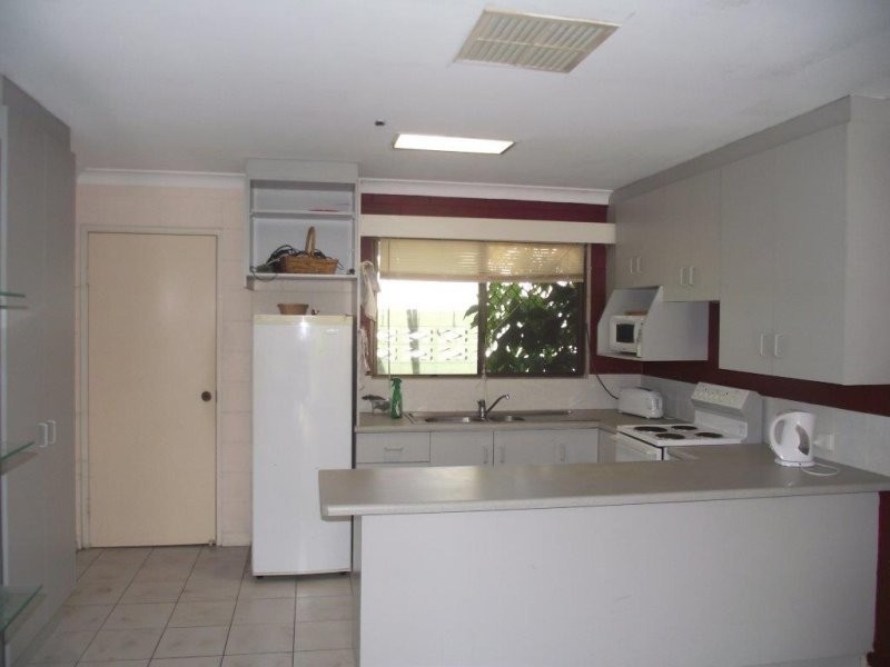 Unit 2/34 Peel Street, Garbutt QLD 4814