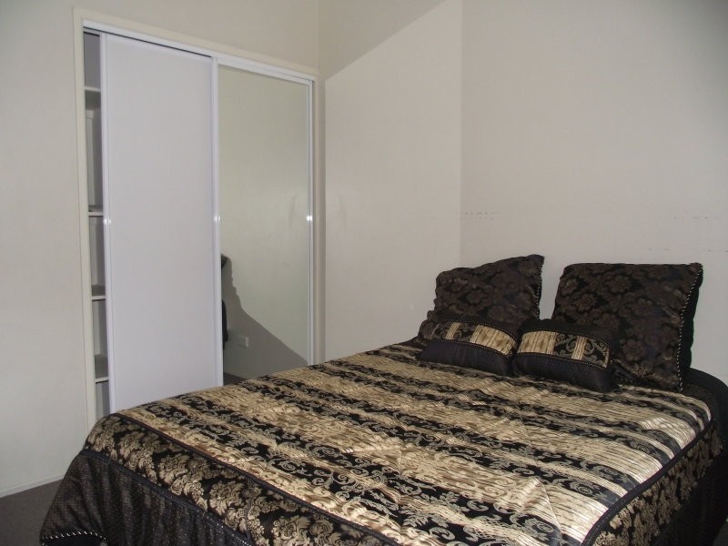 11/50 McIlwaith Street, South Townsville QLD 4810