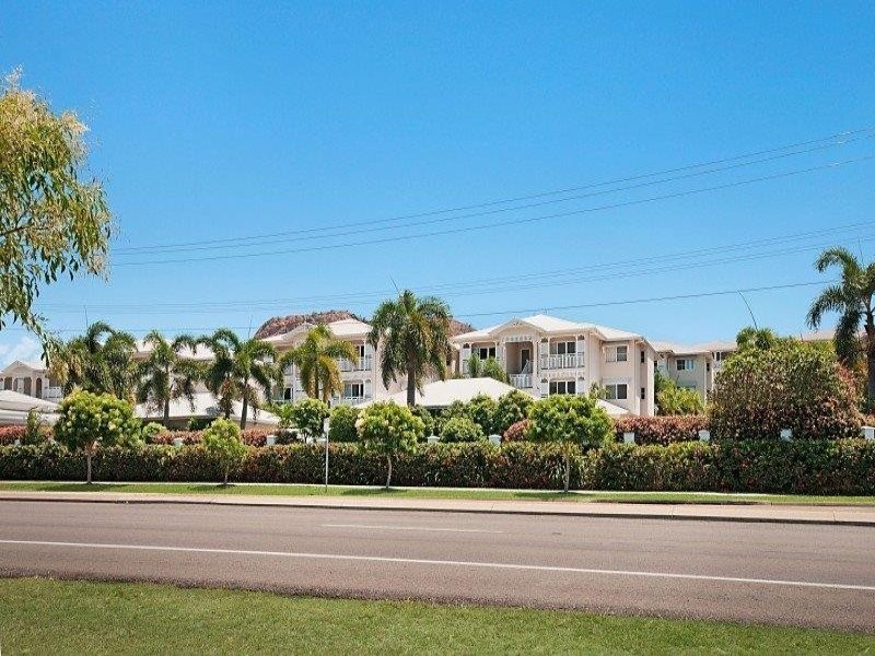 Unit 23/42 Warburton Street, North Ward QLD 4810