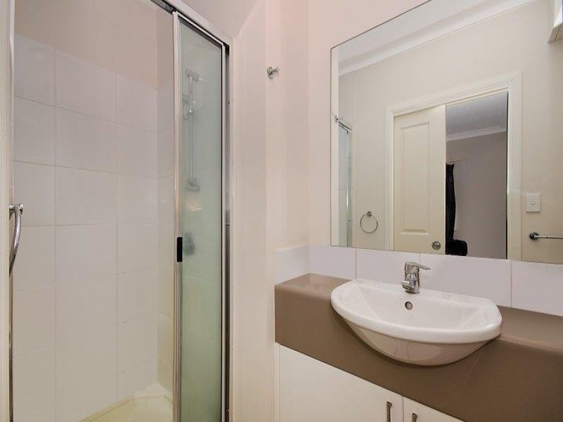 Unit 23/42 Warburton Street, North Ward QLD 4810