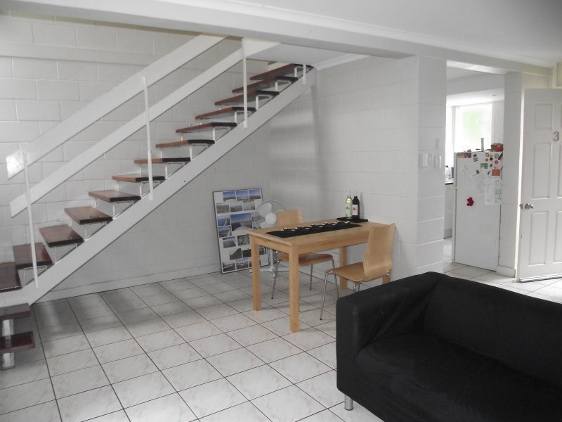 3/317 Stanley Street, North Ward QLD 4810