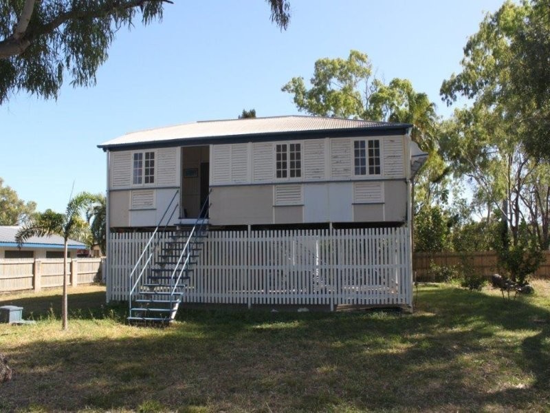 2 Bonito Court, Cungulla QLD 4816