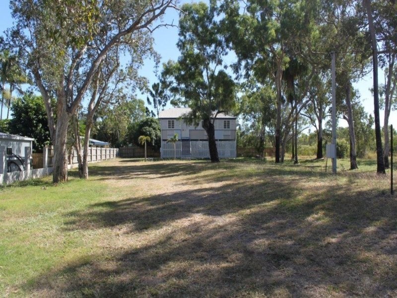 2 Bonito Court, Cungulla QLD 4816