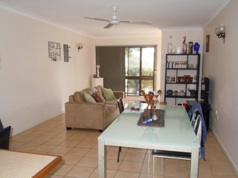 Unit 4/2 Cavendish Street, Pimlico QLD 4812