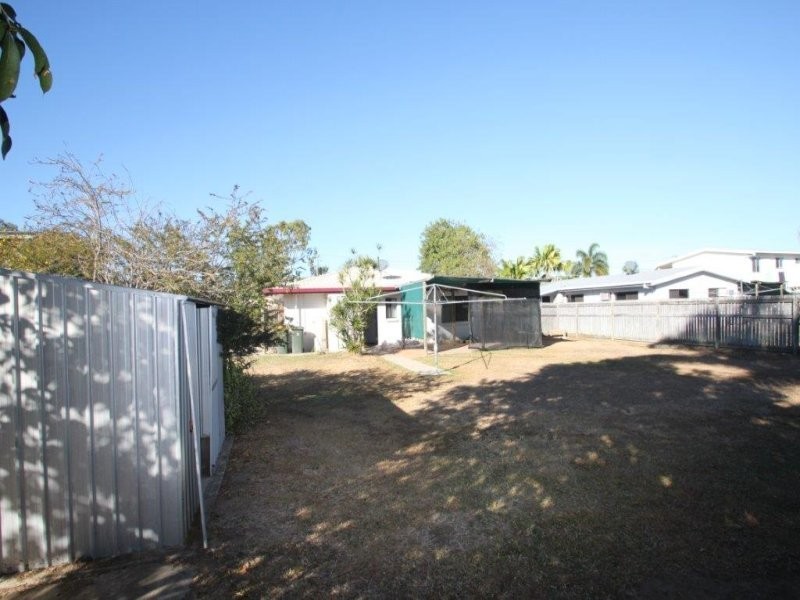 21 Champagne Crescent, Kelso QLD 4815