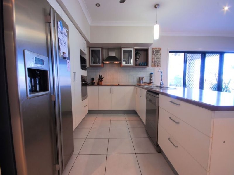 12 Summerland Drive, Deeragun QLD 4818