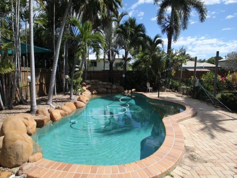 31 Latchford Street, Pimlico QLD 4812