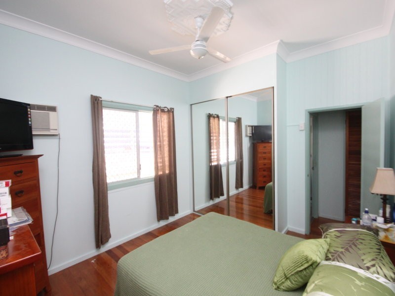 31 Latchford Street, Pimlico QLD 4812