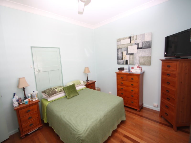 31 Latchford Street, Pimlico QLD 4812