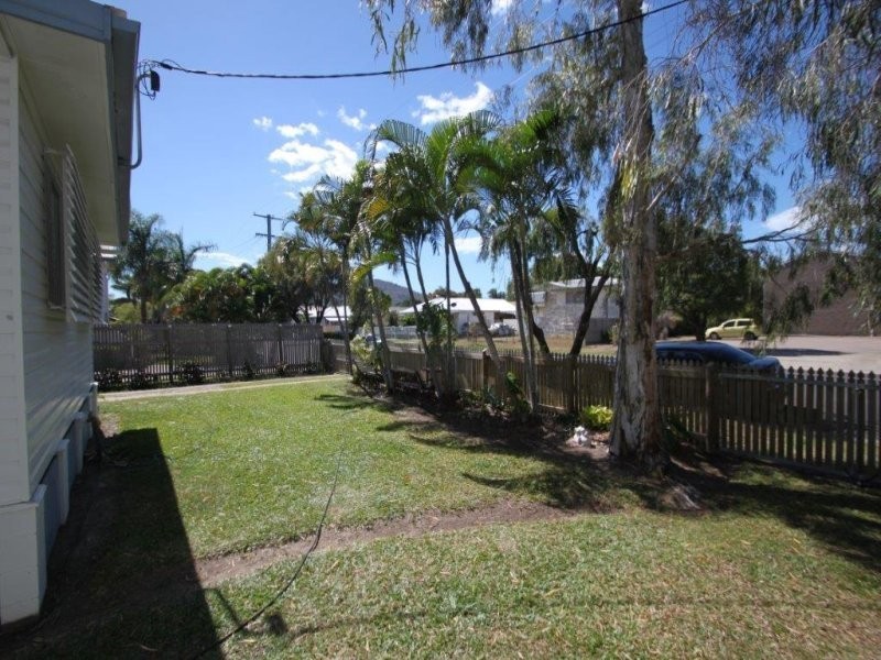 31 Latchford Street, Pimlico QLD 4812