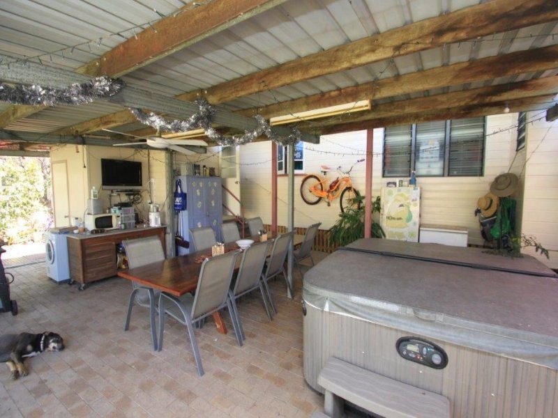 101 Howlett Street, Currajong QLD 4812