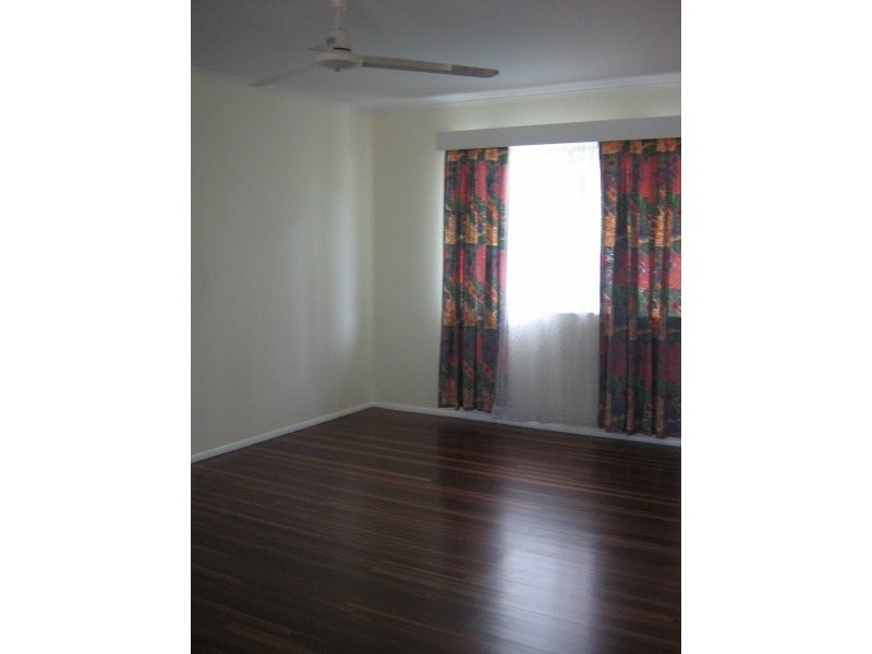 2 Eura Court, Mount Louisa QLD 4814