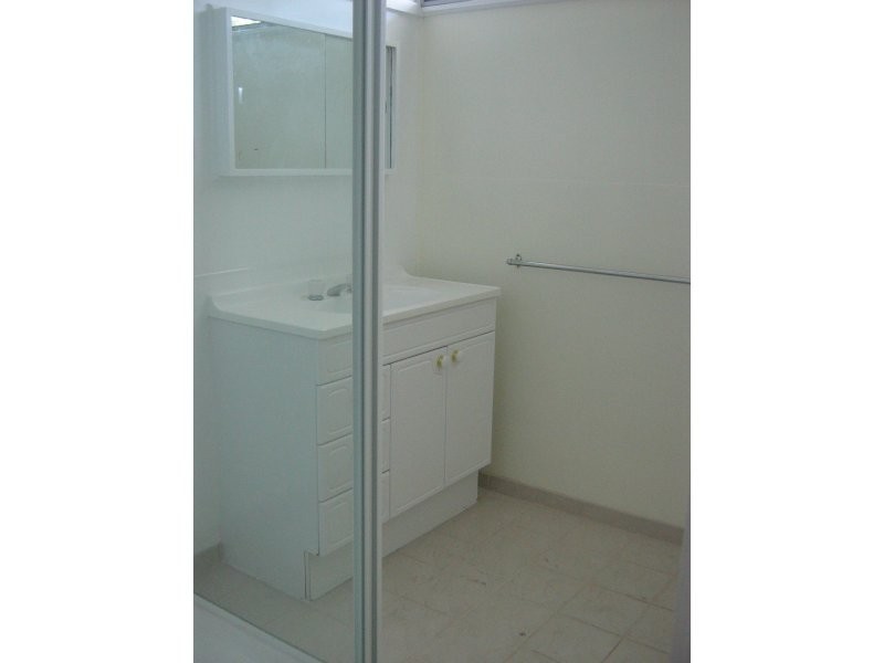 2 Eura Court, Mount Louisa QLD 4814