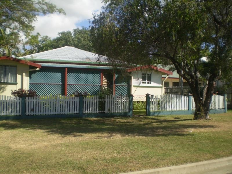 1/6 Estate Street, West End QLD 4810