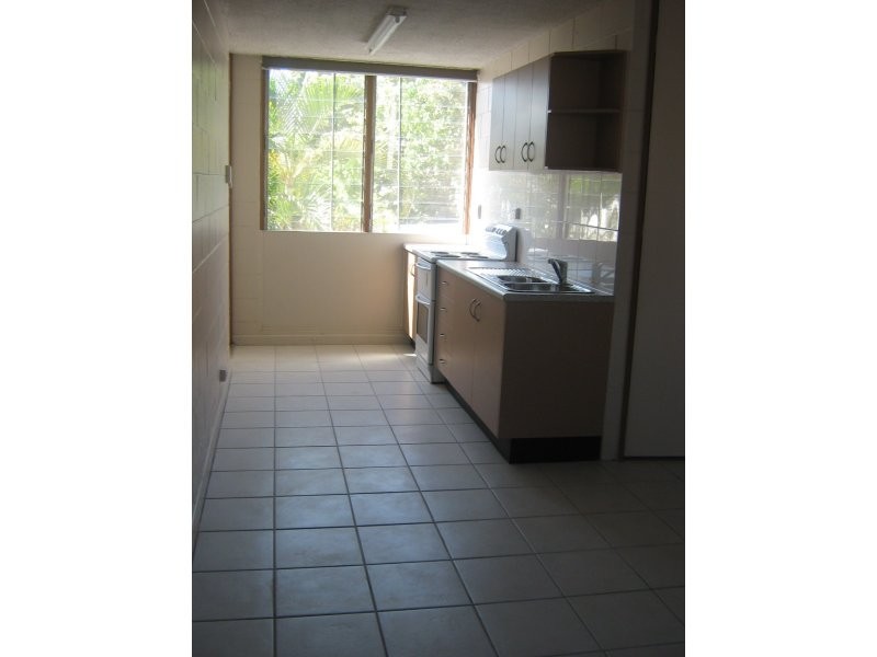 Unit 5/9 Warburton Street, Townsville City QLD 4810